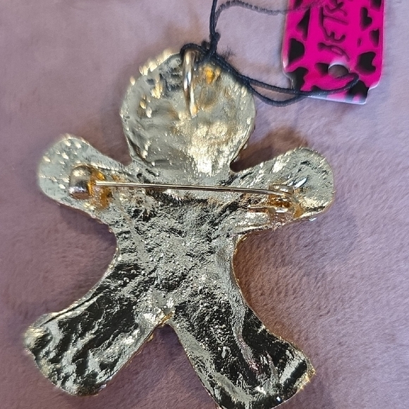 Betsey Johnson Glittering Gingerbread Brooch Pendant Duo NWT - Picture 4 of 4
